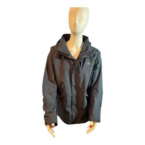 L.L.Bean Juniors Rain Shell
Size 18XL
Gray and Blue